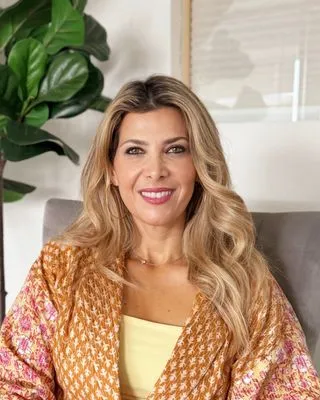Bahareh Zolfaghari photo